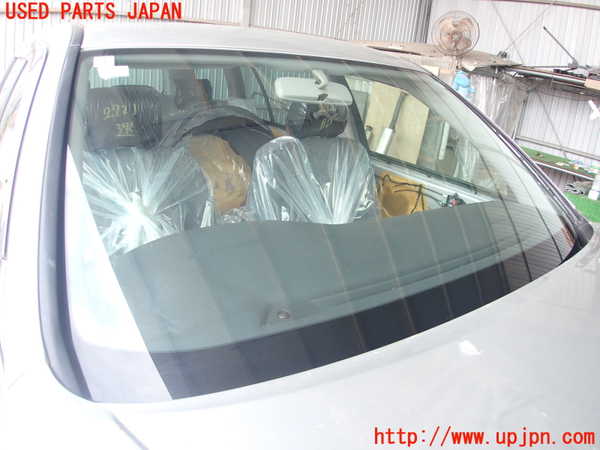 2UPJ-27211195]クラウン エステート(JZS171W)フロントガラス (M314) 中古_m0001.jpg