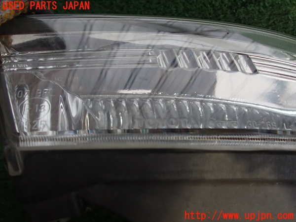 2UPJ-27211182]クラウン エステート(JZS171W)左フォグ 中古_m0004.jpg