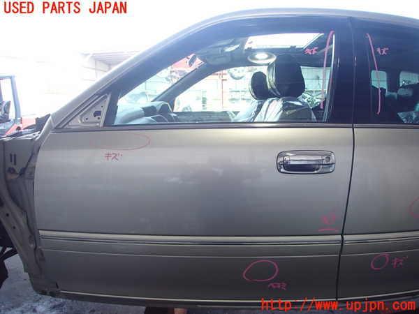 2UPJ-27211260]クラウン エステート(JZS171W)左前ドア (M505) 中古_m0001.jpg
