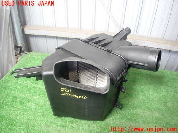 2UPJ-27212560]クラウン エステート(JZS171W)エアクリーナーボックス 中古_m0001.jpg