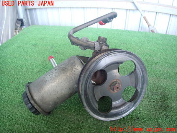 2UPJ-27214250]クラウン エステート(JZS171W)パワステポンプ 中古_m0001.jpg