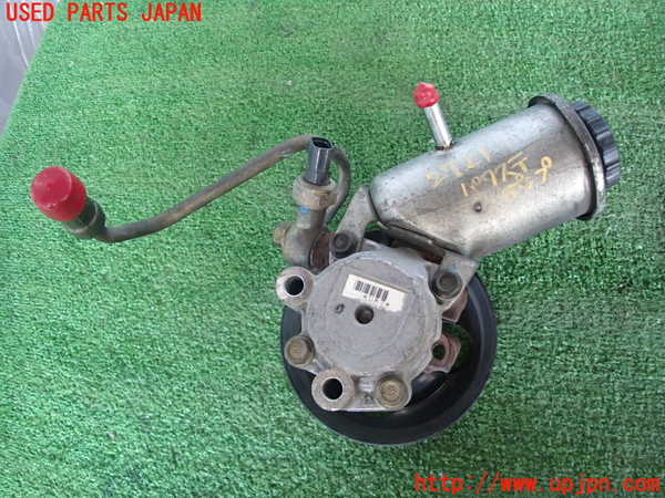 2UPJ-27214250]クラウン エステート(JZS171W)パワステポンプ 中古_m0002.jpg