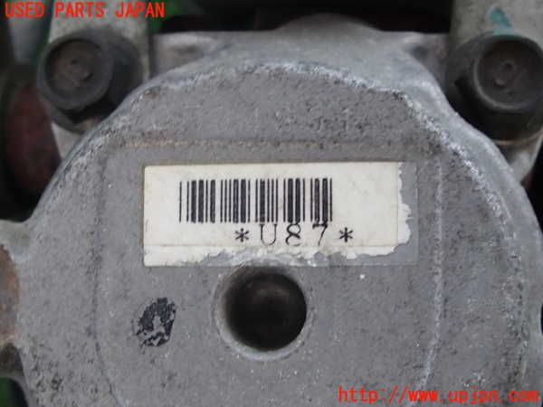 2UPJ-27214250]クラウン エステート(JZS171W)パワステポンプ 中古_m0003.jpg