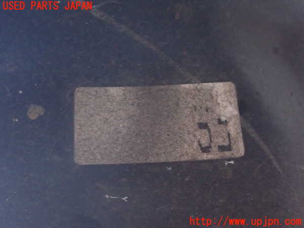 2UPJ-27214290]クラウン エステート(JZS171W)右フロントナックルハブ 中古_m0004.jpg