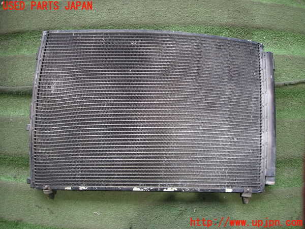 2UPJ-27216031]クラウン エステート(JZS171W)エアコンコンデンサー1 【ジャンク品】 中古_m0002.jpg