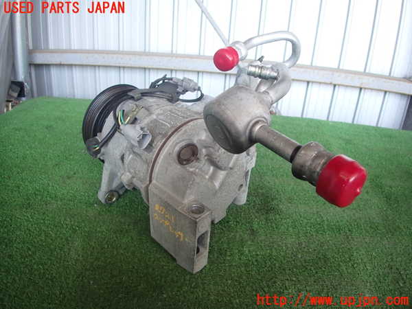 2UPJ-27216025]クラウン エステート(JZS171W)エアコンコンプレッサー 中古_m0002.jpg