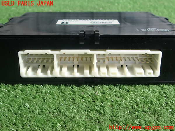 2UPJ-27216125]クラウン エステート(JZS171W)ABSコンピューター 中古_m0004.jpg