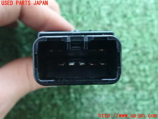 2UPJ-27216290]クラウン エステート(JZS171W)ハザードスイッチ 中古_m0003.jpg