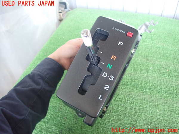 2UPJ-27217555]クラウン エステート(JZS171W)ATシフトレバー 中古_m0001.jpg