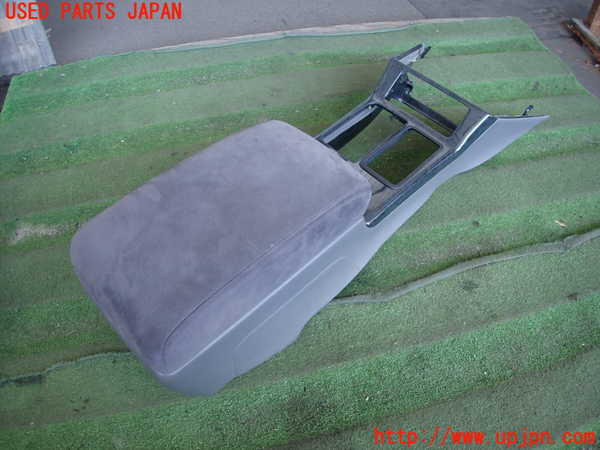 2UPJ-27217540]クラウン エステート(JZS171W)センターコンソール 中古_m0001.jpg