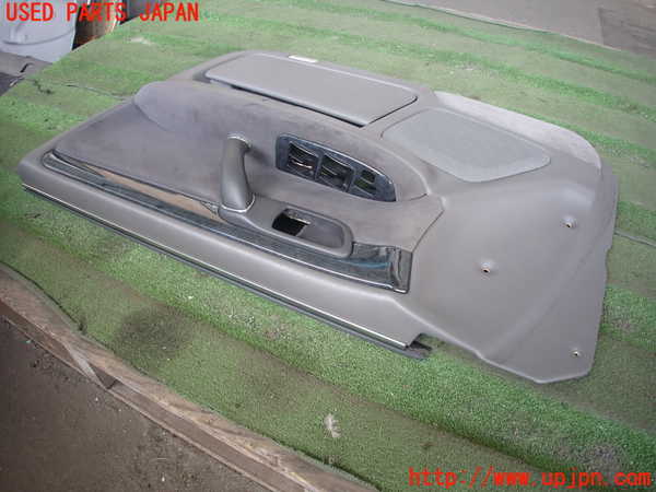 2UPJ-27211234]クラウン エステート(JZS171W)右前ドア内張り 中古_m0003.jpg