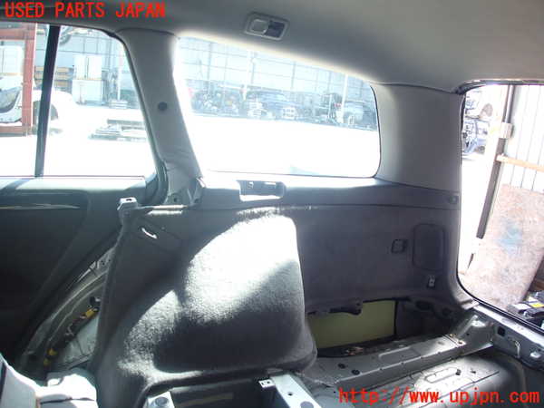 2UPJ-27217675]クラウン エステート(JZS171W)右リアピラートリム 中古_m0001.jpg