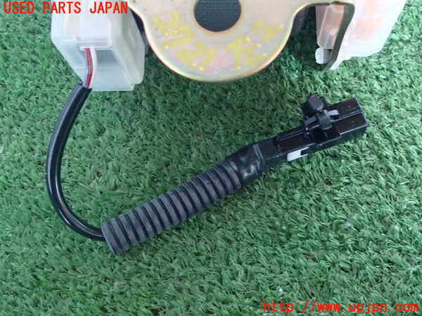 2UPJ-27217185]クラウン エステート(JZS171W)左2列目シートベルト 中古_m0004.jpg