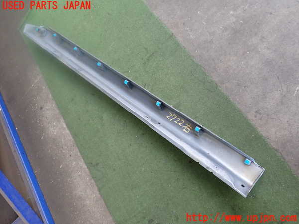 2UPJ-27221390]アウトランダーPHEV(GG2W)右サイドステップ 中古_m0003.jpg