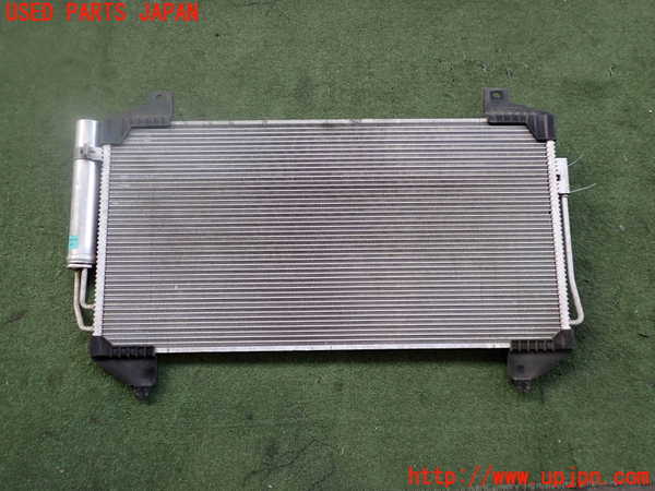 2UPJ-27226031]アウトランダーPHEV(GG2W)エアコンコンデンサー1 中古_m0002.jpg