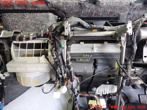 2UPJ-27226081]アウトランダーPHEV(GG2W)エバポレーター1 中古_m0001.jpg