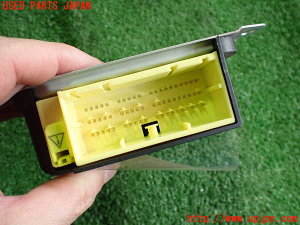 2UPJ-27226145]アウトランダーPHEV(GG2W)エアバッグコンピューター 中古_m0003.jpg