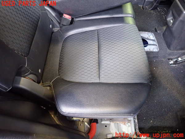 2UPJ-27227145]アウトランダーPHEV(GG2W)右2列目シート 中古_m0002.jpg