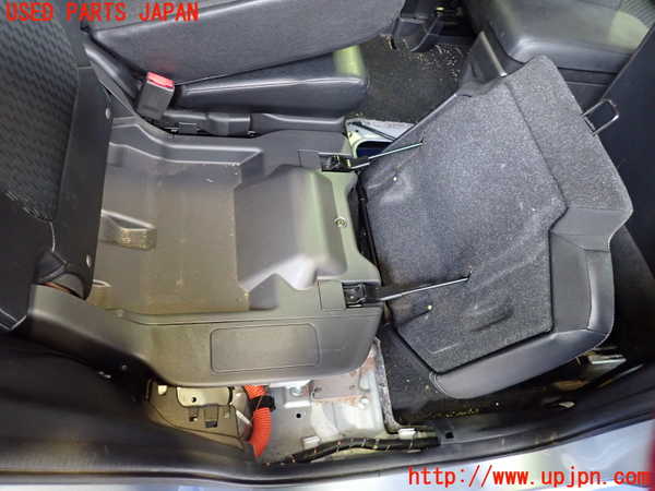2UPJ-27227145]アウトランダーPHEV(GG2W)右2列目シート 中古_m0003.jpg