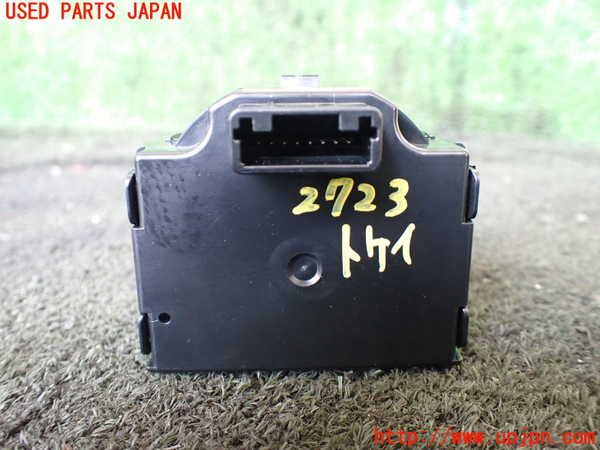 5UPJ-27237850]レクサス・RX450h(GYL20W)時計 中古_m0003.jpg