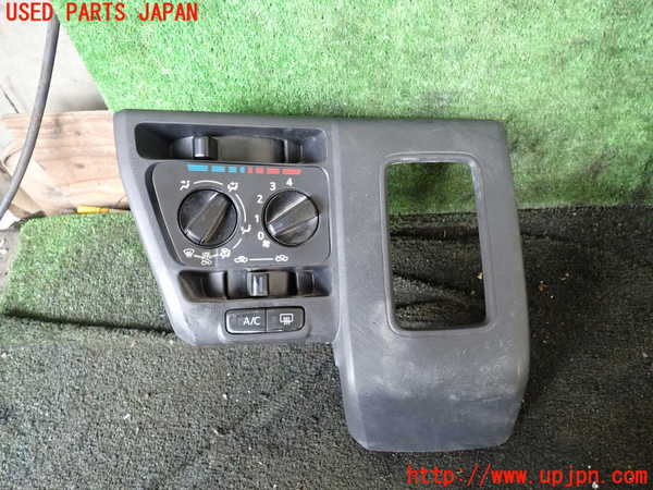 5UPJ-27246066]ハイゼット カーゴ(S700V)エアコンスイッチ1 中古_m0001.jpg
