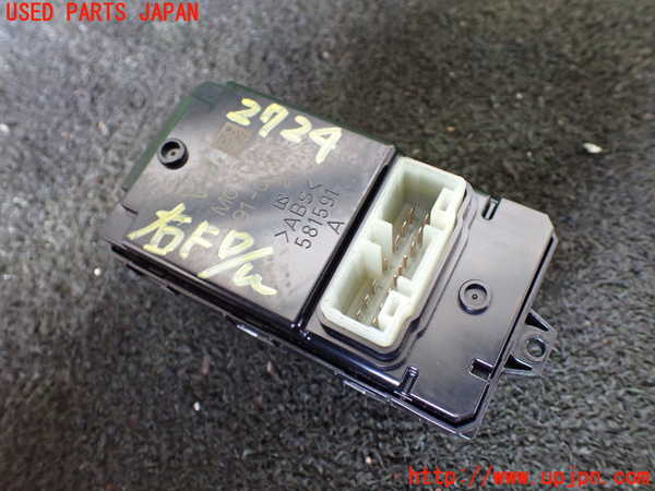 5UPJ-27246240]ハイゼット カーゴ(S700V)右前パワーウィンドウスイッチ 中古_m0002.jpg
