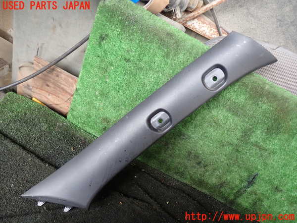 1UPJ-27247655]ハイゼット カーゴ(S700V)右フロントピラートリム 中古_m0001.jpg