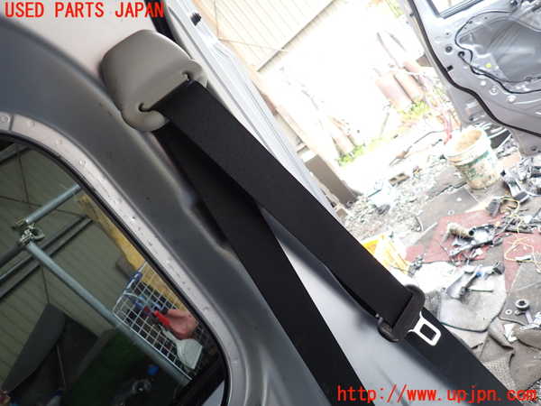 5UPJ-27247185]ハイゼット カーゴ(S700V)左2列目シートベルト 中古_m0001.jpg