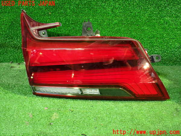 1UPJ-27251552]アルファード(AGH30W)左リアフィニッシャー 中古 KOITO 58-79_m0001.jpg