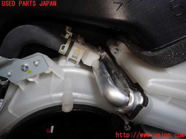 1UPJ-27256082]アルファード(AGH30W)エバポレーター2（リヤ） 中古_m0002.jpg