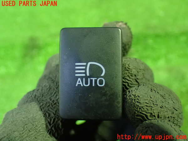 1UPJ-27256310]アルファード(AGH30W)スイッチ5（オートヘッドライト） 中古_m0001.jpg