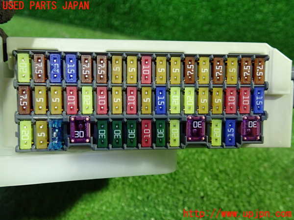 1UPJ-27256741]アルファード(AGH30W)ヒューズボックス1(室内) 中古_m0004.jpg