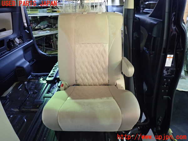 1UPJ-27257175]アルファード(AGH30W)左2列目シート 中古_m0001.jpg