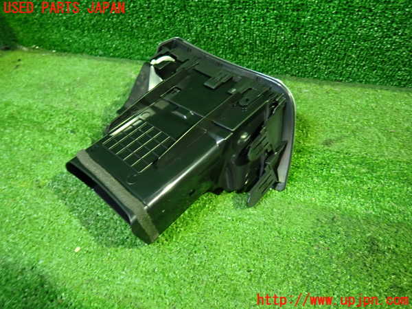5UPJ-27257527]アルファード(AGH30W)エアコン吹き出し口2 中古_m0003.jpg