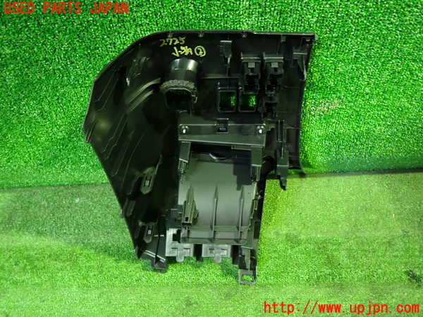 1UPJ-27257842]アルファード(AGH30W)小物入れ2 中古_m0003.jpg