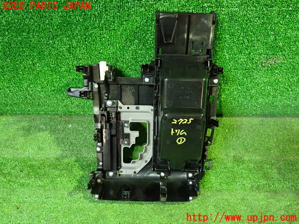 1UPJ-27257691]アルファード(AGH30W)内装トリム類1 中古_m0004.jpg