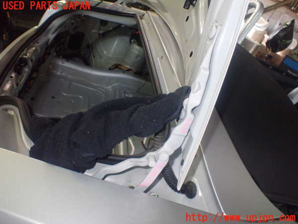 1UPJ-27261513]BMW Z4 ロードスター(BT30 E85)トランクヒンジ1 中古_m0001.jpg