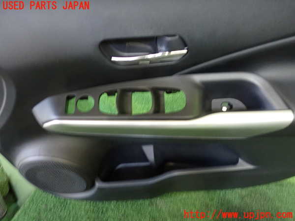 2UPJ-27271234]キックス(P15)右前ドア内張り 中古_m0002.jpg