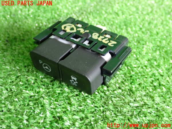 2UPJ-27286308]プリウス(ZVW51)スイッチ3 (S-IPA/VSC OFF) 中古_m0001.jpg
