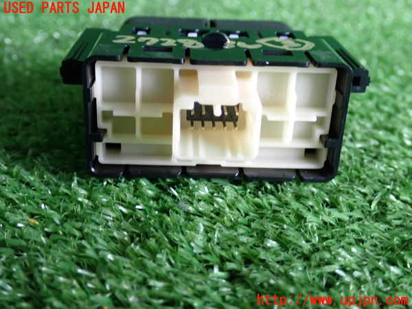2UPJ-27286308]プリウス(ZVW51)スイッチ3 (S-IPA/VSC OFF) 中古_m0003.jpg
