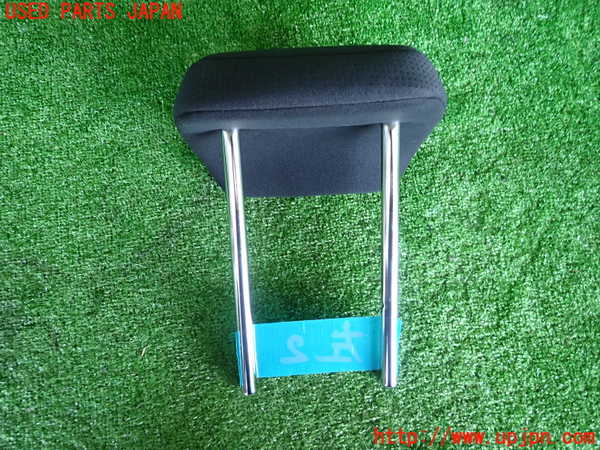 5UPJ-27287180]プリウス(ZVW51)左2列目ヘッドレスト 中古_m0002.jpg