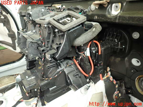 2UPJ-27296081]BMW 523d(FW20)(F10)エバポレーター1 中古_m0003.jpg