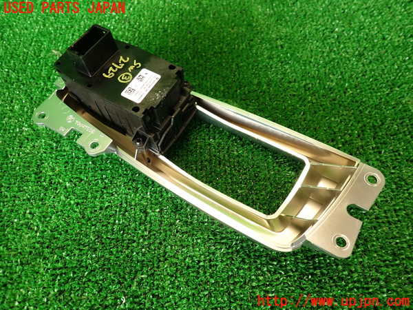 2UPJ-27296308]BMW 523d(FW20)(F10)スイッチ3 (電動パーキングブレーキ、AUTO H) 中古_m0003.jpg