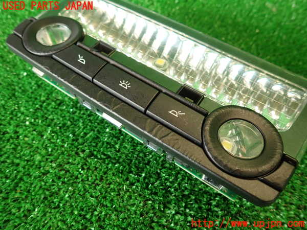 2UPJ-27296412]BMW 523d(FW20)(F10)ルームランプ2 (2列目真中) 【ジャンク品】 中古_m0002.jpg