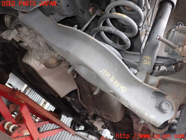 2UPJ-27305200]CX-8(KG2P)右リアロアアーム1 中古_m0001.jpg