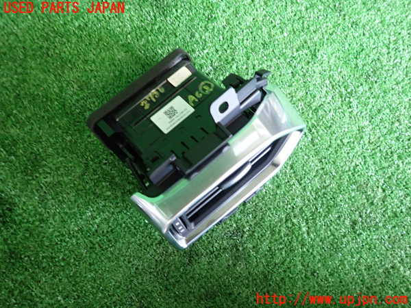 2UPJ-27307528]CX-8(KG2P)エアコン吹き出し口3 (左) 中古_m0002.jpg