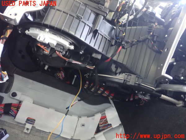 1UPJ-27316081]BMW M240i クーペ F22 (2G30)エバポレーター1 中古_m0002.jpg
