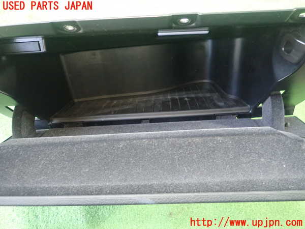 1UPJ-27317516]BMW M240i クーペ F22 (2G30)グローブボックス1 中古_m0002.jpg