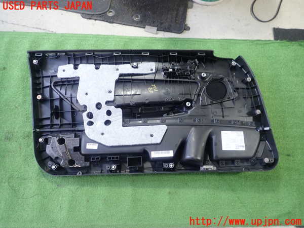 1UPJ-27311234]BMW M240i クーペ F22 (2G30)右ドア内張り 中古_m0003.jpg