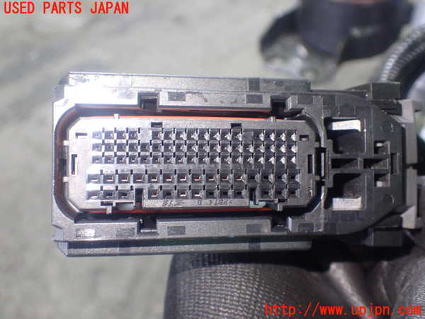 1UPJ-27322010]ステップワゴン スパーダ ハイブリッド(RP5)エンジン LFA 中古_m0004.jpg